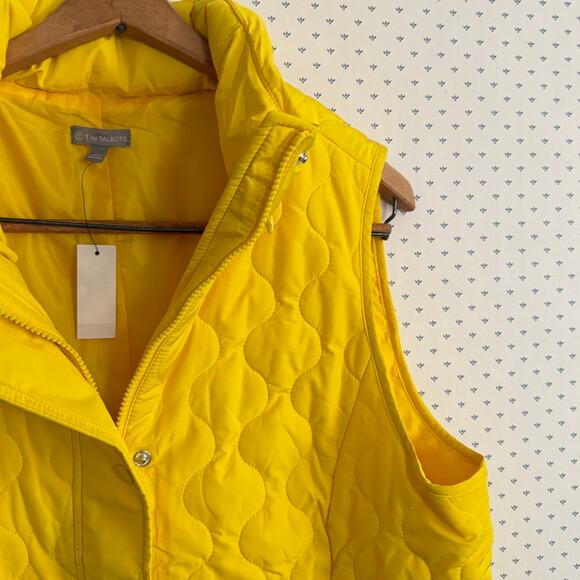 Talbots Packable Hood Quilted Vest L NWT Yellow Puffy Puffer Travel Jacket - Picture 10 of 10
